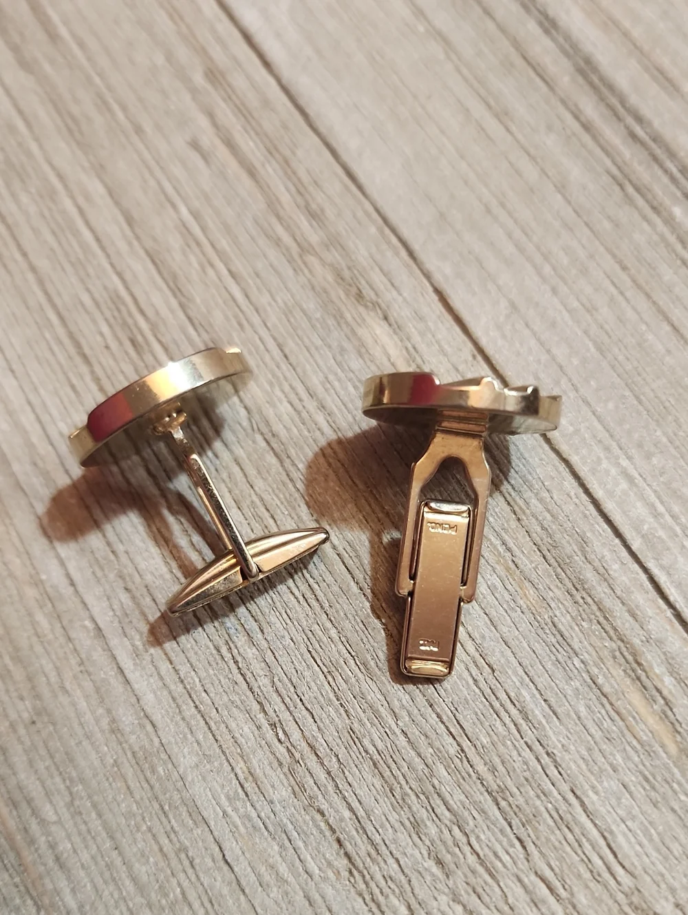 Vintage Two-Tone Striped Round Cufflinks